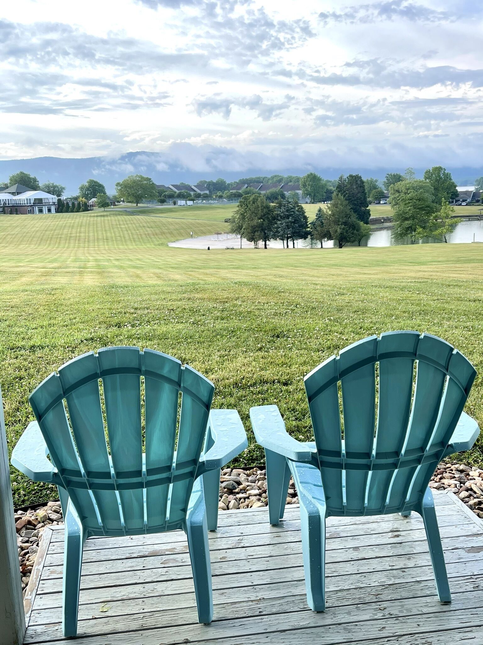 Bernard's Landing Hillside Lake Escape @ SML