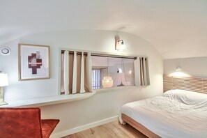 3 間睡房、上網、床單