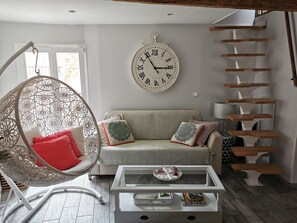 Smart TV - Traverse du Vieux Château (Menton)