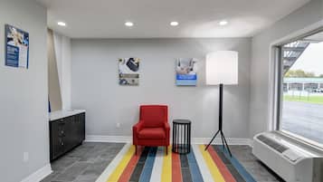 Coin salon dans le hall