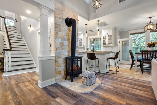 Modern Retreat | Private Pool, Hot Tub, Game Room – Fully Updated!