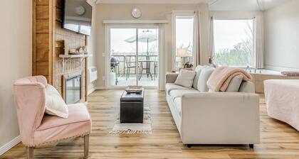 Enchanting Private Treetop Hideaway-Memory Maker-Lakeview-Jacuzzi Tub