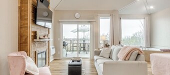 Enchanting Private Treetop Hideaway-Memory Maker-Lakeview-Jacuzzi Tub