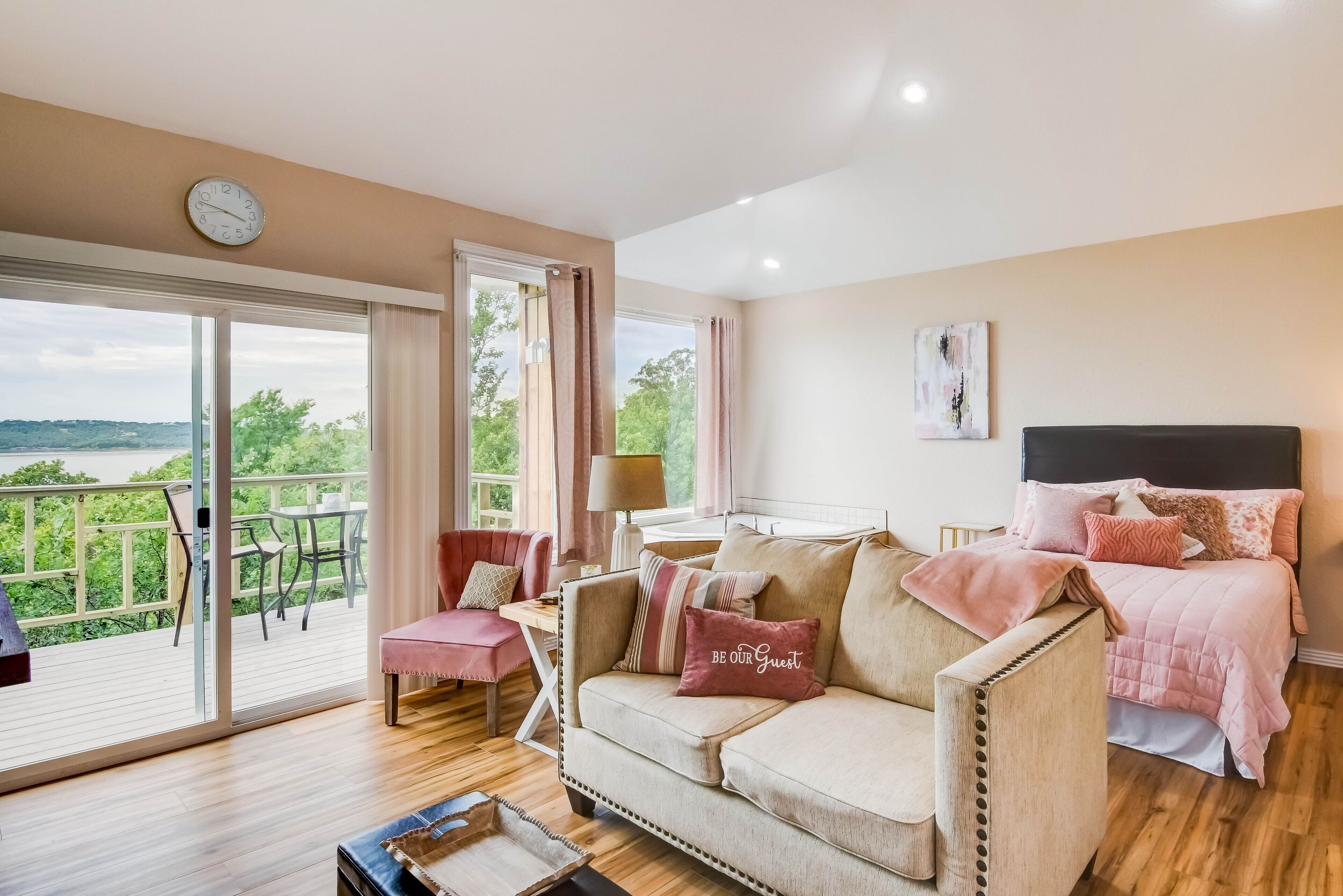 Birds Eye Lakeview for Two