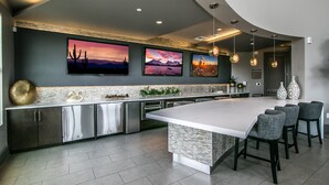 Luxury Condo | Property amenity - Rooftop Pool-Close 2 Shops-Dining-C4419 (Scottsdale)