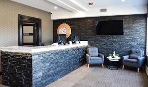 Reception - Big Bird Inn Wawa, SureStay Collection by Best Western (Wawa)