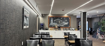 Big Bird Inn Wawa, SureStay Collection by Best Western