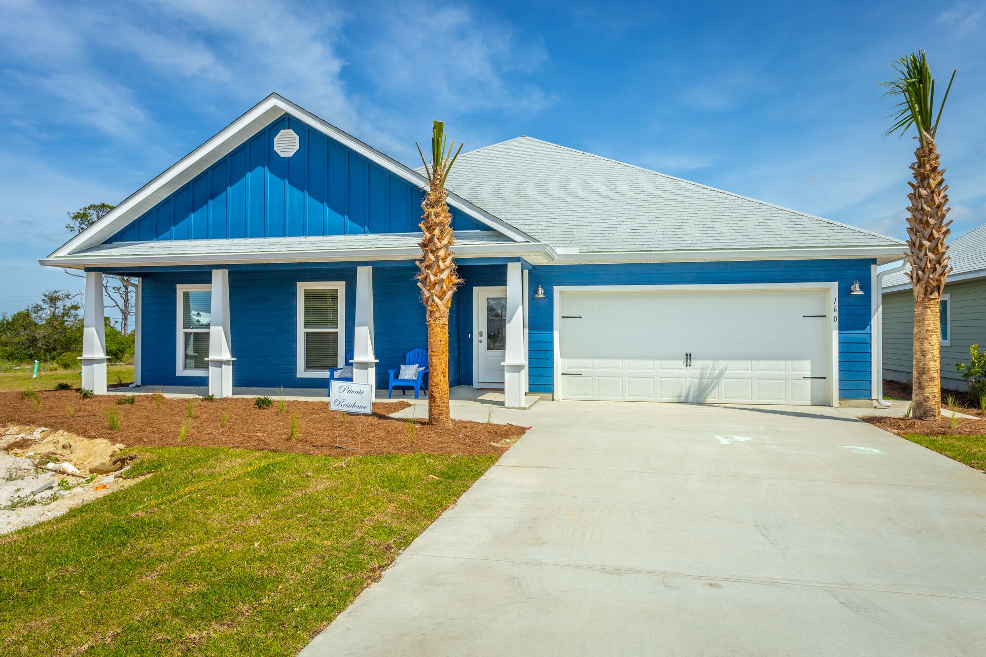 Footprints in the Sand! Windmark Beach - less than a minute walk to beach
