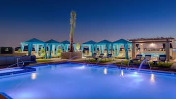 Outdoor pool, free cabanas, pool umbrellas