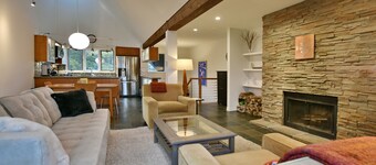 Beaver Valley Chalet with Breathtaking Views.