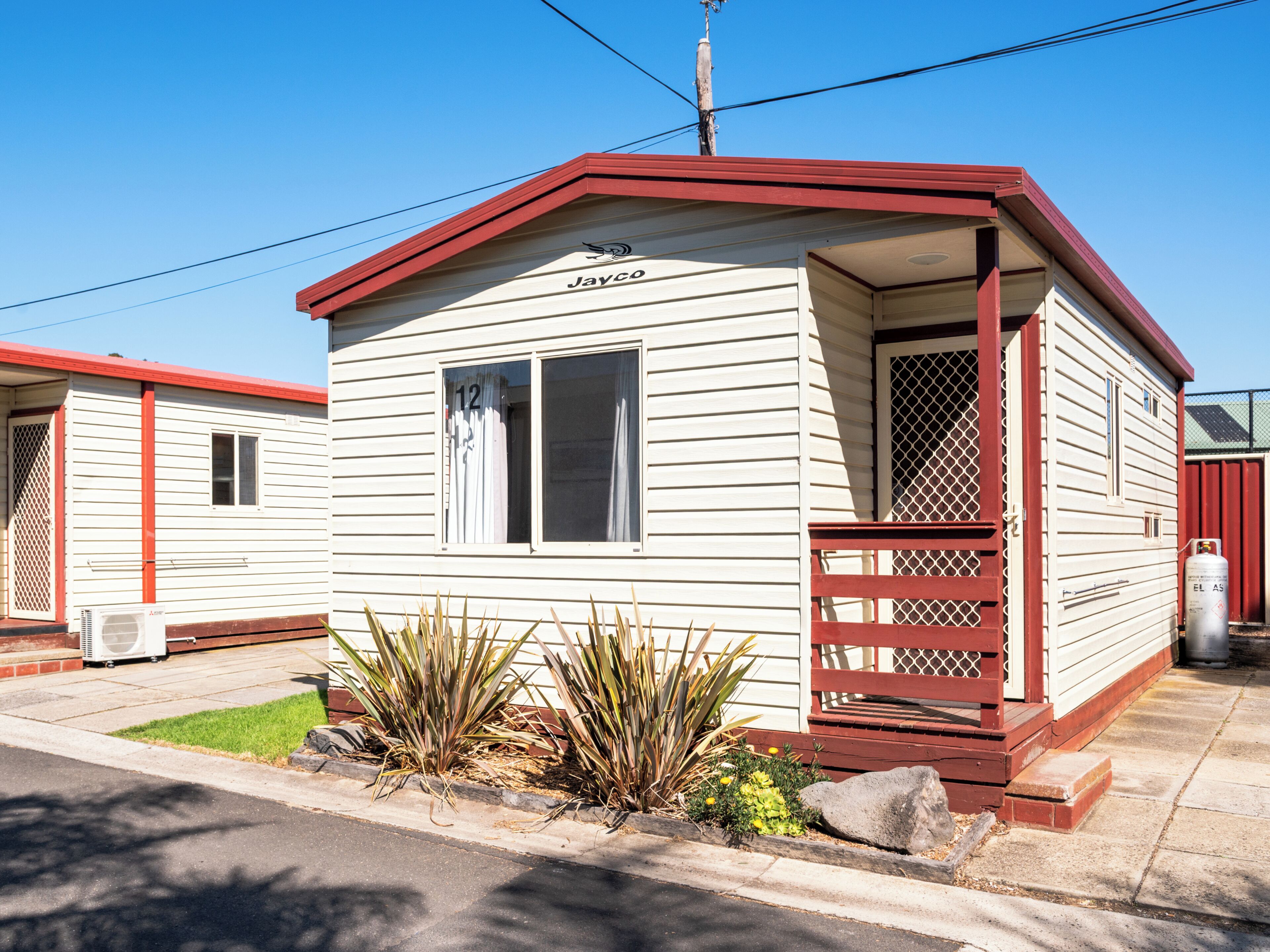 Standard 2 Bedroom Cabin | Bed sheets