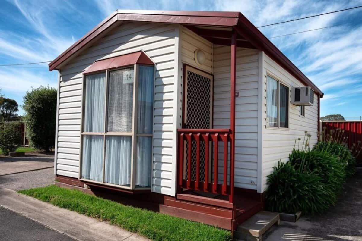 3 bedrooms, cots/infant beds, free WiFi, bed sheets