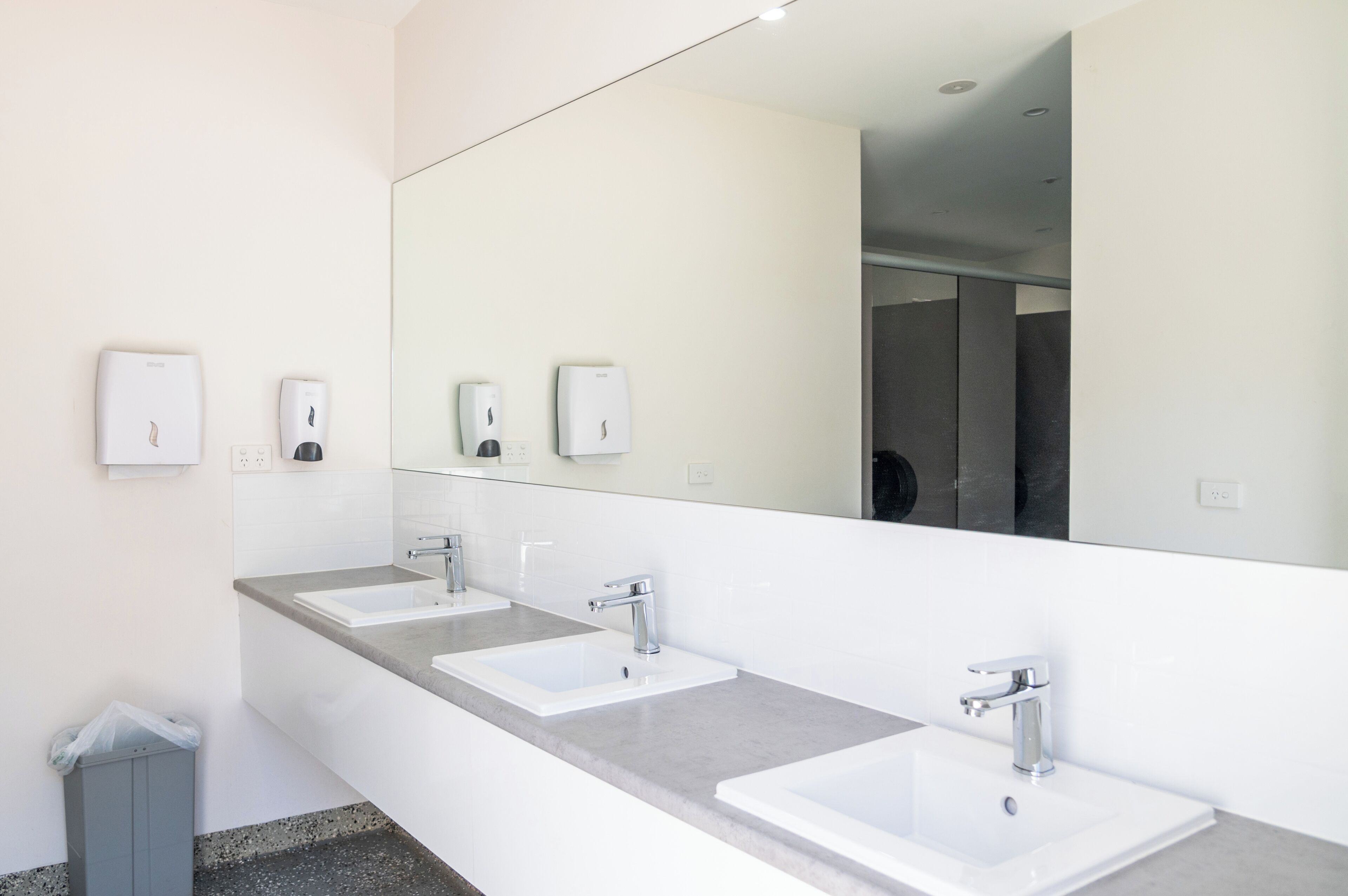 Kamar mandi bersama