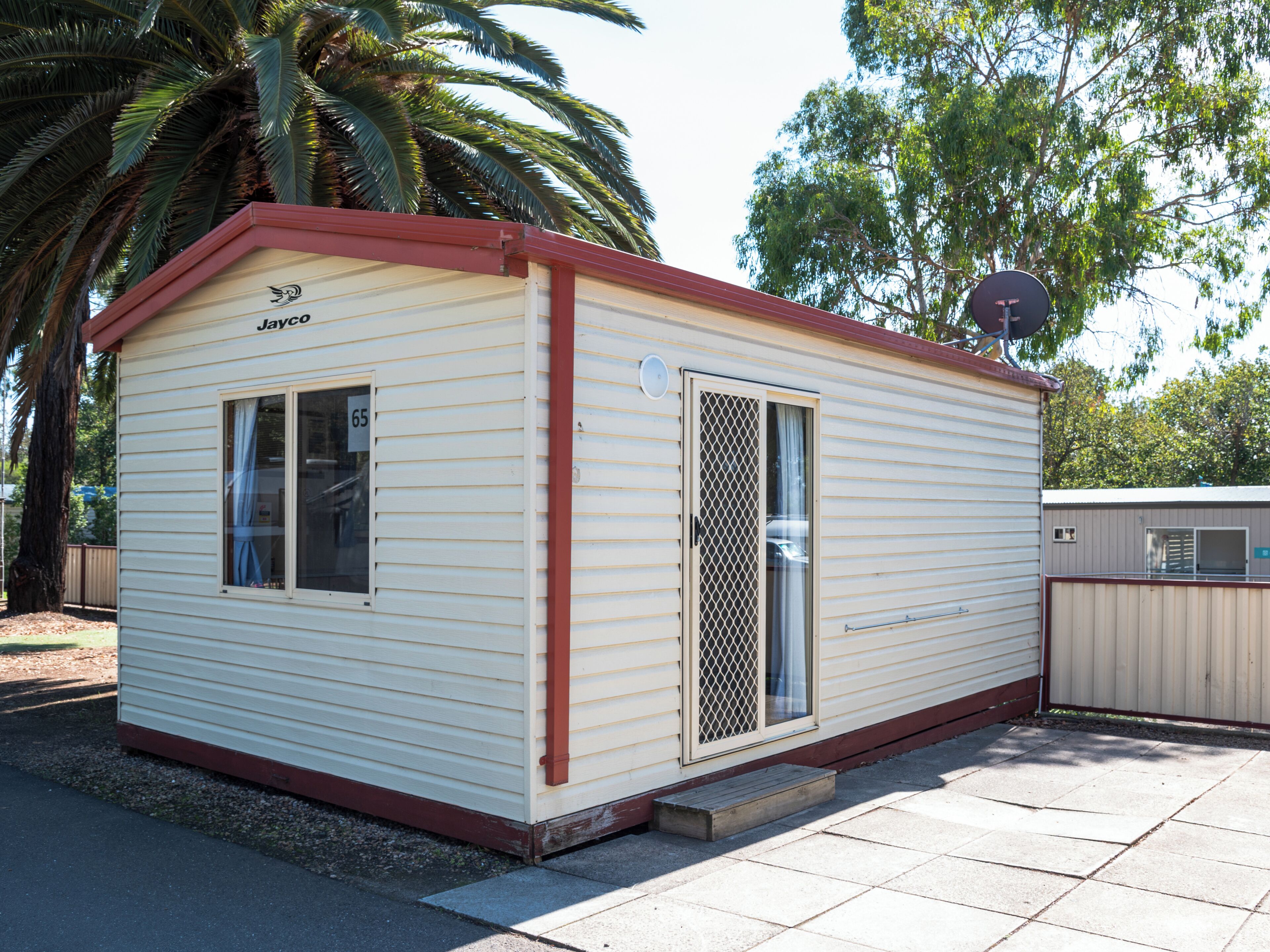 Economy 1 Bedroom Cabin | Bed sheets