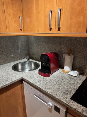 Frigorífic, microones, forn i rentaplats 