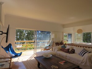 Téléviseur, livres