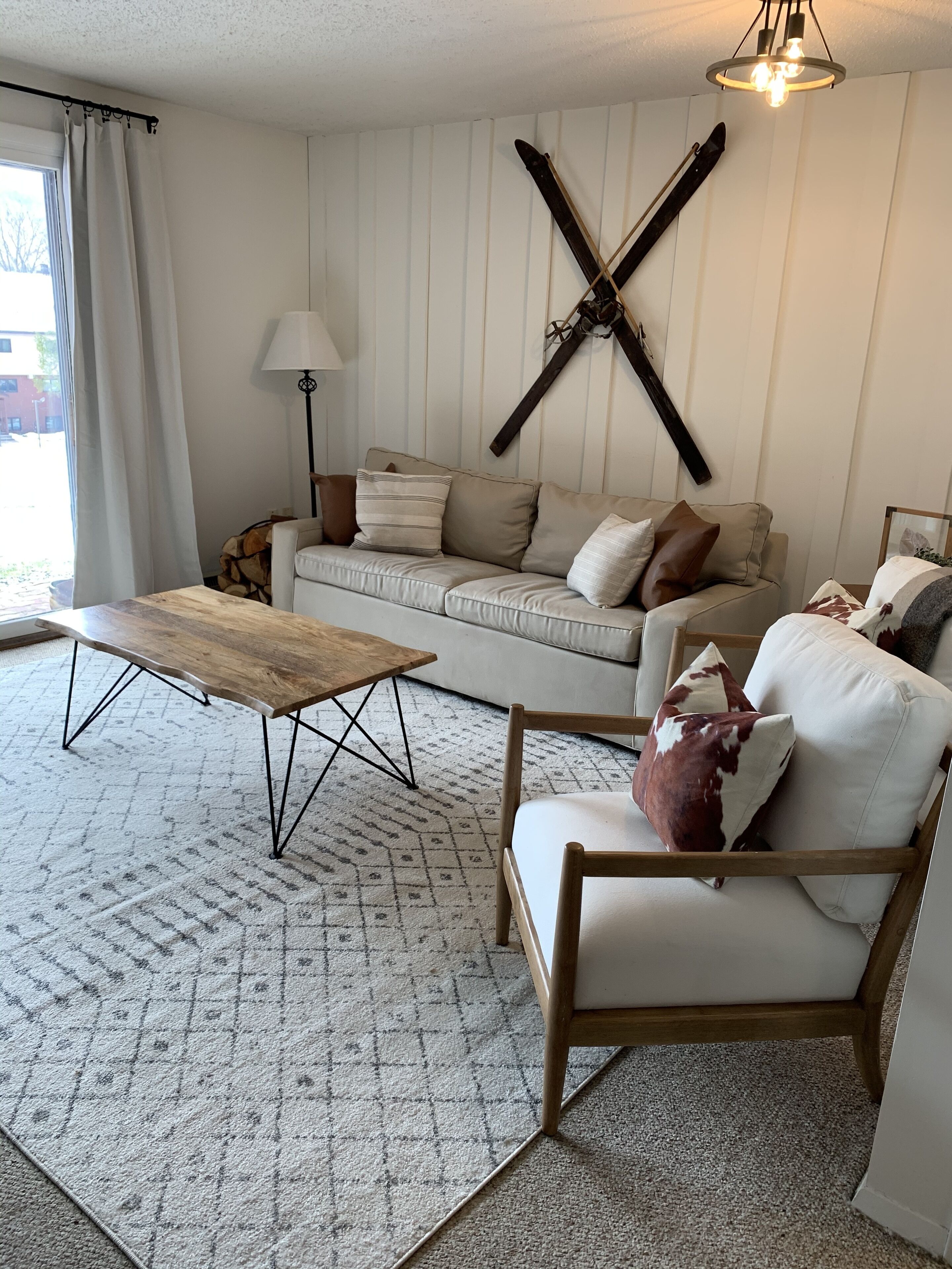 Killington trail side condo! New luxury vinyl floors throughout condo 