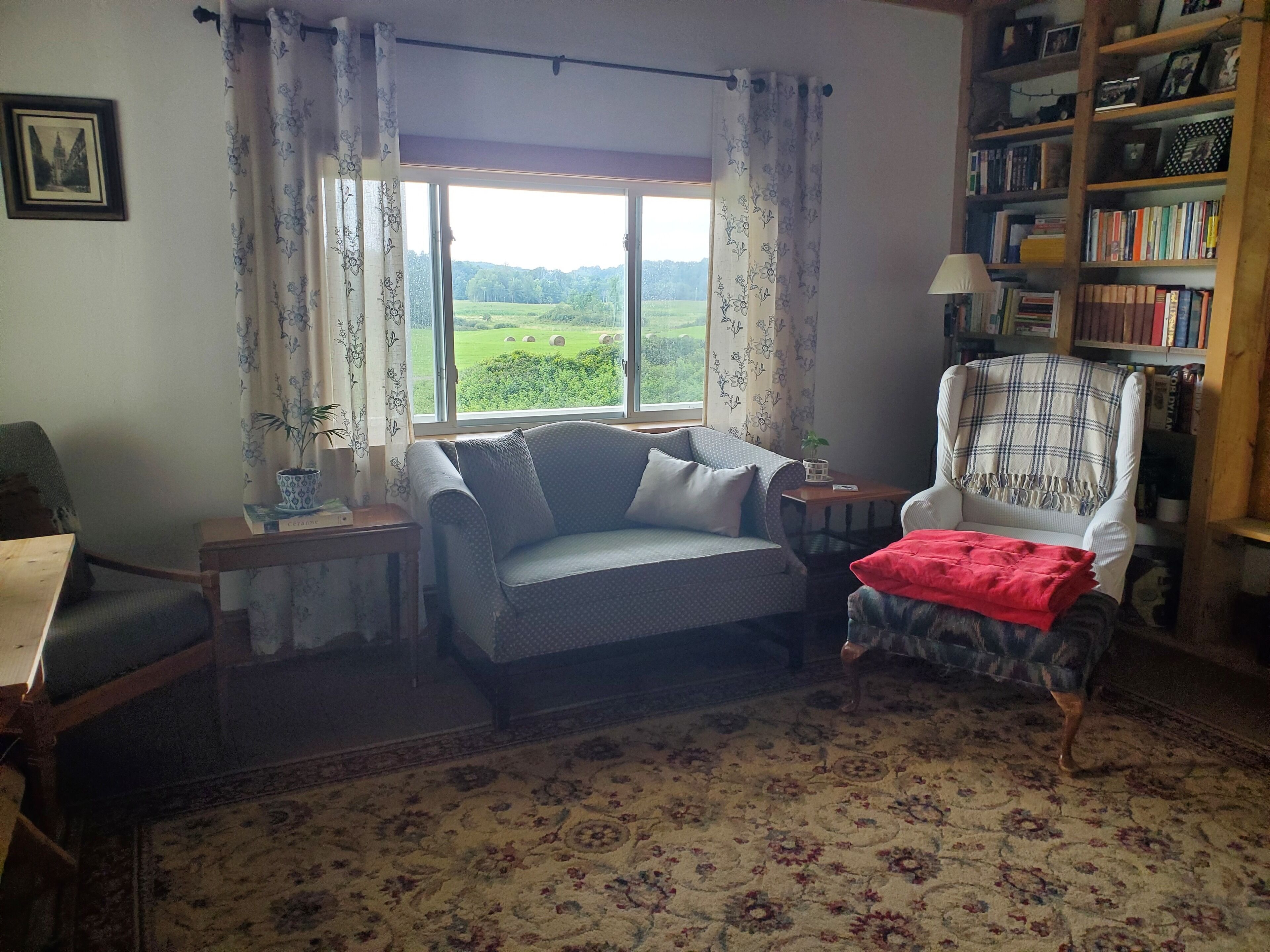 Vintage Farmhouse close to area colleges, beaches, and the Adirondack mountains.