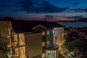 Exterior - Apartment Gabriel 220m from the beach, Okrug Gornji, Croatia (Okrug Gornji)