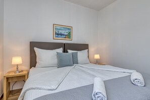 1 bedroom, free WiFi, bed sheets