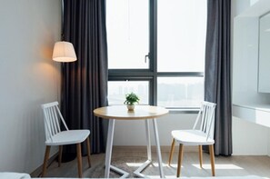 Family Twin Room | Blackout drapes, free WiFi, bed sheets - Celeb Stay Songdo (Incheon)