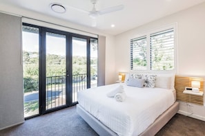5 habitaciones, escritorio, tabla de planchar con plancha y wifi 