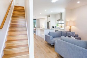 TV, fireplace, offices