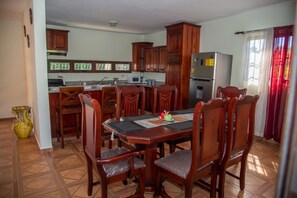 Dining - Villa del Baiguate #2 Jarabacoa (Jarabacoa)