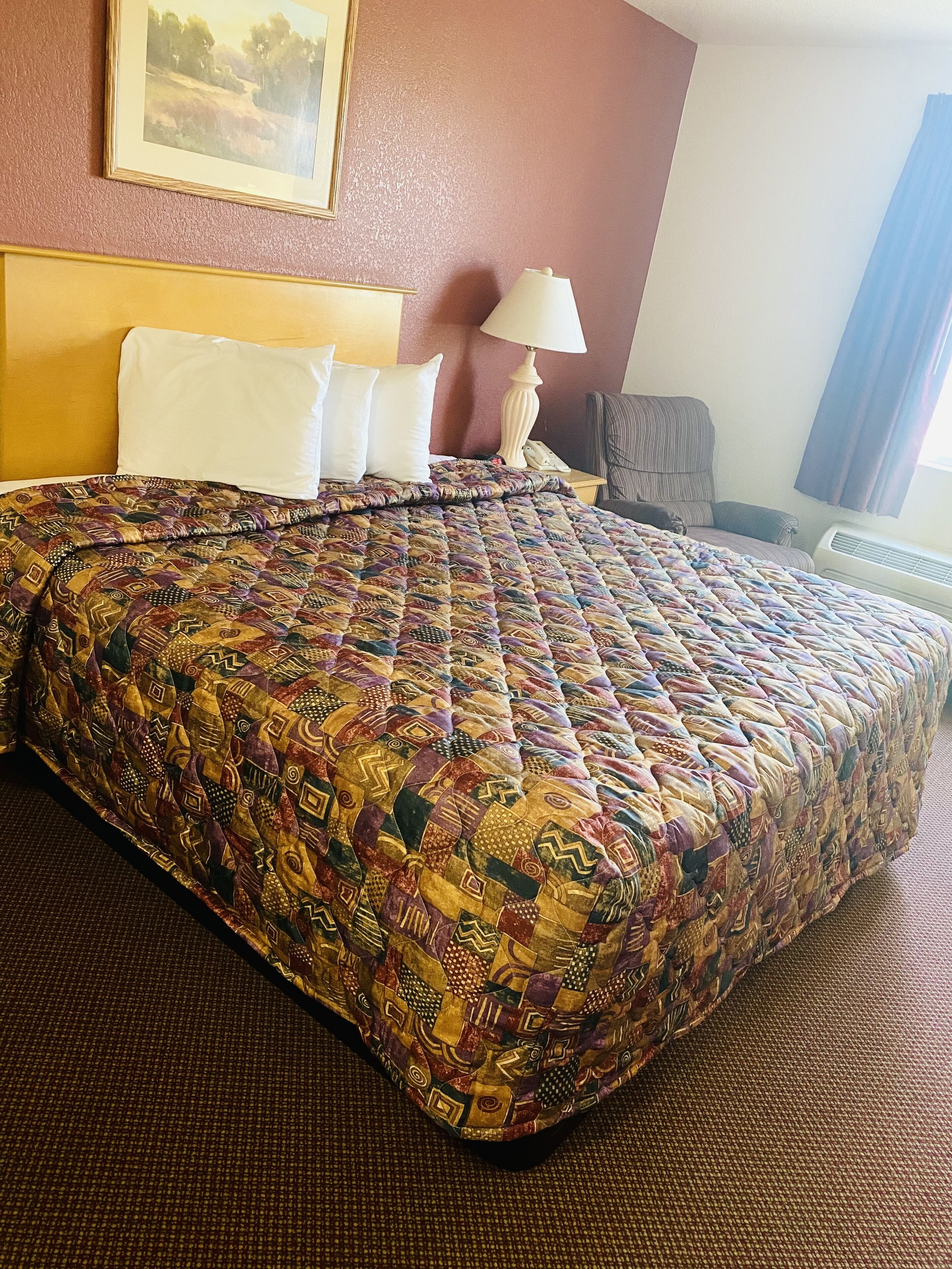 room, 1 king bed, accessible | 1 bedroom, iron/ironing board, free wifi, bed sheets