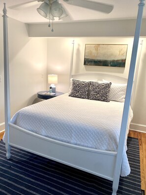 4 makuuhuonetta, silitysrauta/-lauta, Wi-Fi, vuodevaatteet