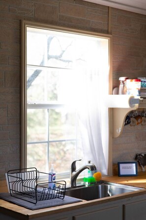 Interior - Lost Cabins #2 Case`s Cabin (Fredericksburg)