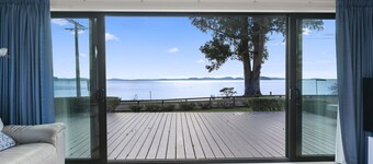 Waitetoko Waterfront - Waitetoko Holiday Home