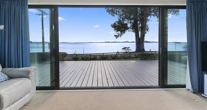 Waitetoko Waterfront - Waitetoko Holiday Home