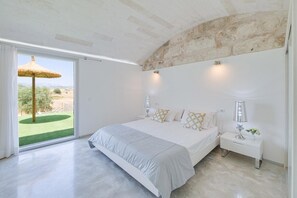 3 bedrooms, iron/ironing board, free WiFi, bed sheets - Holiday Home "Es Gassons" with Pool, Wi-Fi, A/C, Terrace & Garden (María de la Salut)