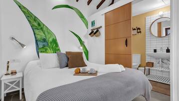 1 bedroom, iron/ironing board, free WiFi, bed sheets