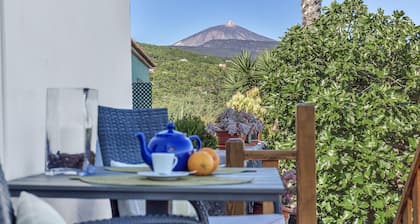 Ferienhaus Casa de Teja mit Meerblick, Bergblick, WLAN, Terrasse und Garten; Haustierfreundlich