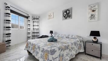 2 camere, ferro/asse da stiro, Wi-Fi gratuito, lenzuola