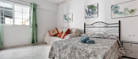 2 habitaciones, tabla de planchar con plancha y wifi gratis