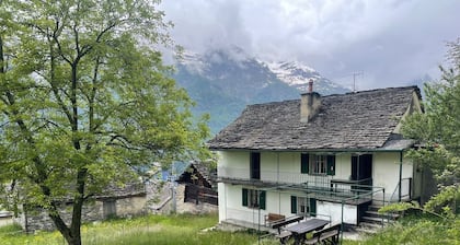 Apartment "La Casa di Sissy" mit Garten- und Bergblick, WLAN, Garten und Terrasse;Haustierfreundlich
