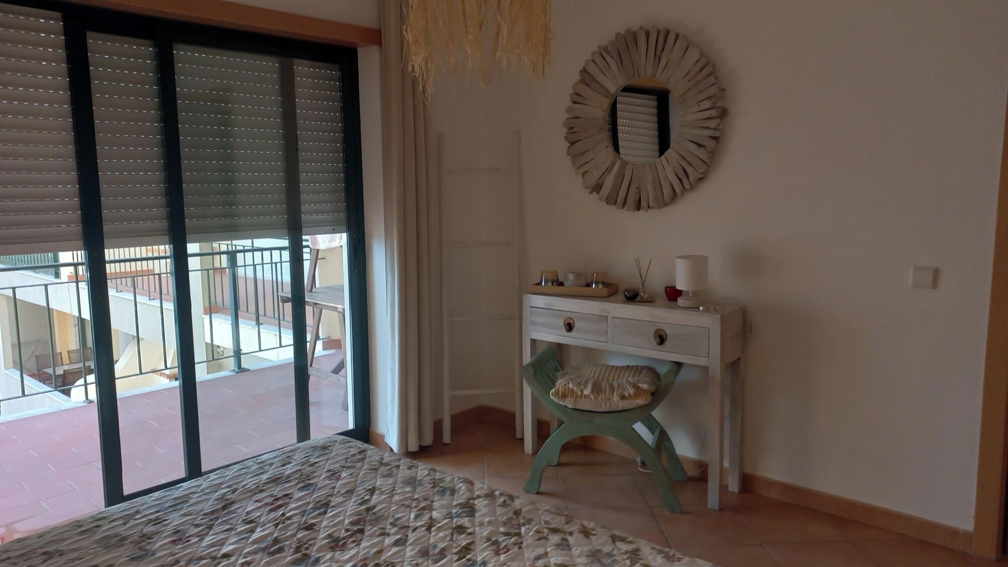 1 chambre, fer et planche à repasser, Wi-Fi gratuit, draps fournis