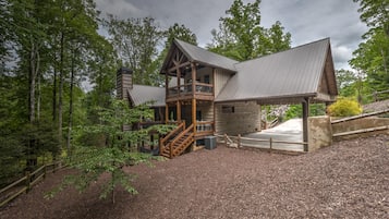 House, 3 Bedrooms | Exterior