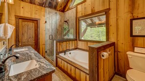 House, 3 Bedrooms | Bathroom