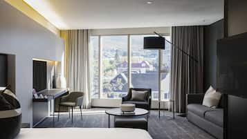 1 bedroom, in-room safe, desk, laptop workspace