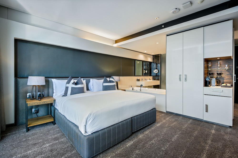 The Capital 15 On Orange Hotel & Spa Cape Town CBD by null