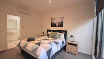 2 bedrooms, bed sheets