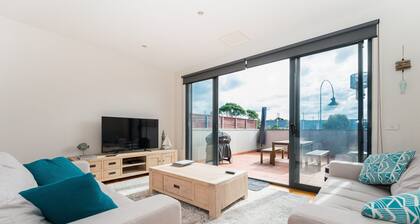 Boutique Beauty - Prime Location - Wifi - Linen Included