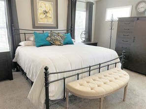 3 soverom, strykejern/-brett, wi-fi og sengetøy