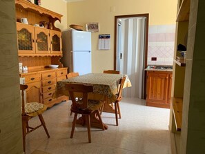 Dining - Platamona, charming villa 90 meters from the sea (Sorso)