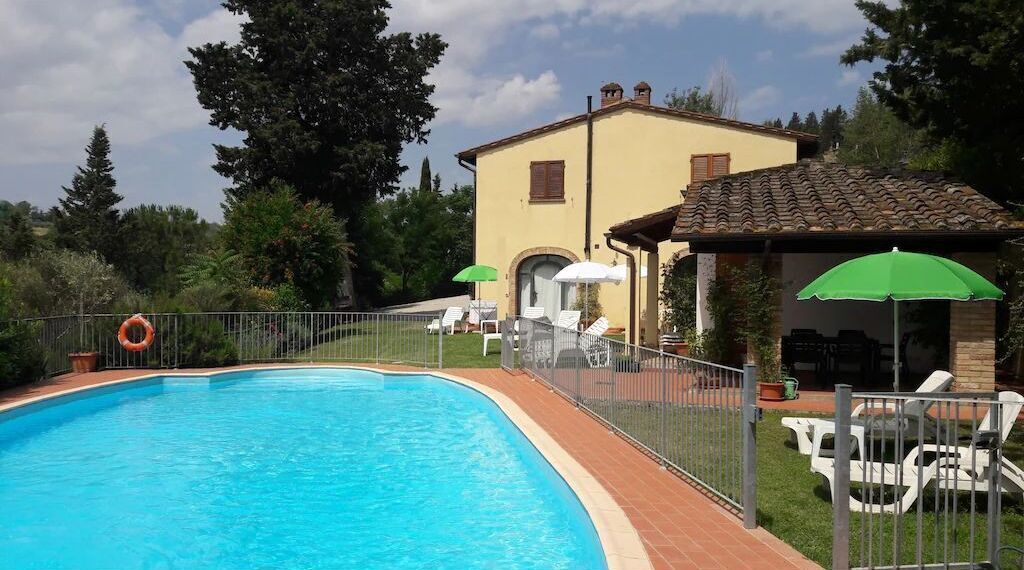 Piscina all'aperto