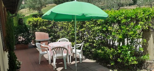 APARTMENT WITH WINDOWS VIEW ON THE POOL AND ON THE WONDERFUL TUSCAN COUNTRYSIDE 